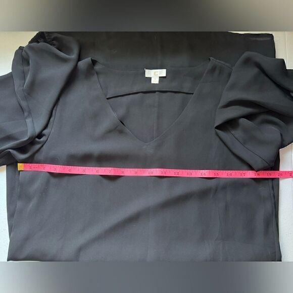 🔵 5 for $25 C black flowy long sleeve a line dress with key hole back - Picture 6 of 7